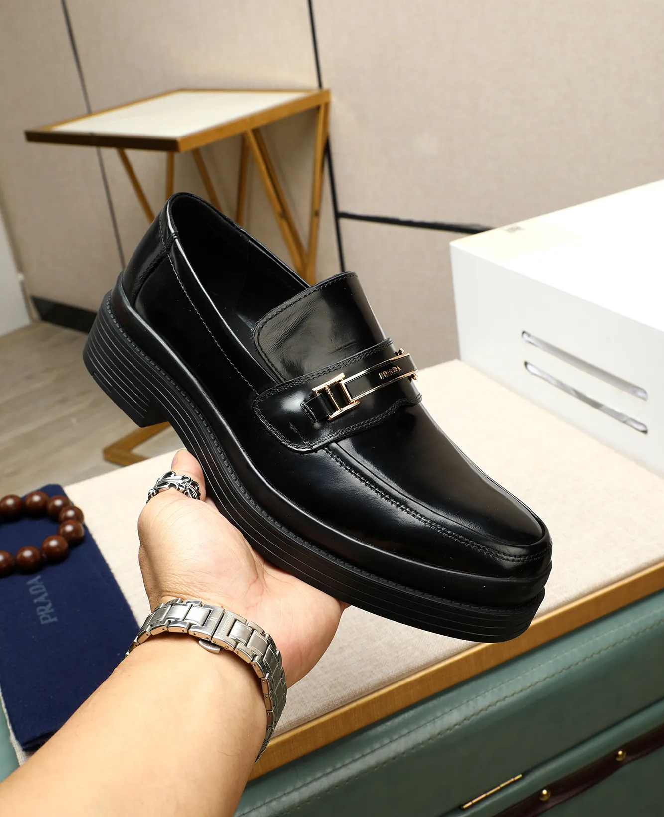 Men's men's shoes 💰540 (water-dyed cow leather) 📛📛PRADA high-end counter's latest formal business leather shoes 👔original and highest quality! Imported from Italy 🇮🇹 first-layer calfskin fabric ➕ cowhide lining Original outsole Formal size: 38➖44 (45 customized)